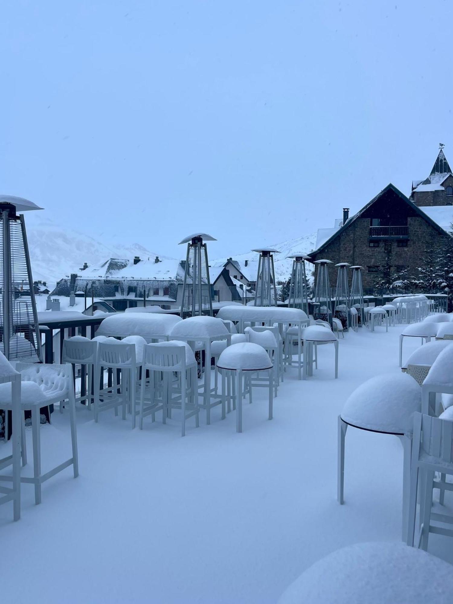 Snoe Aragon Hills Hotel Formigal Exterior photo