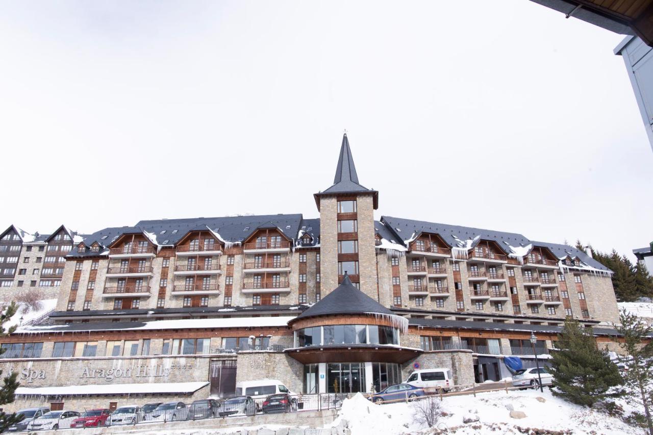 Snoe Aragon Hills Hotel Formigal Exterior photo